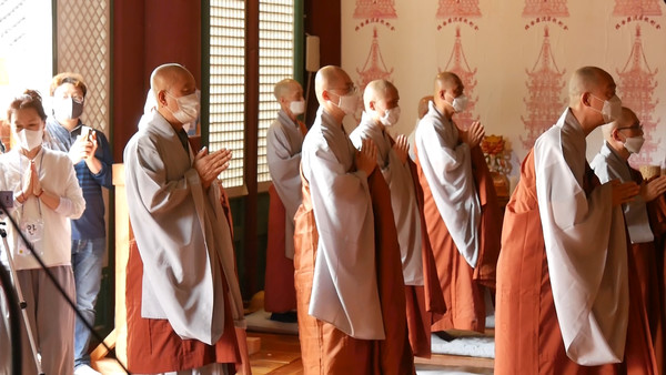 쌍계사 봉축법요식 모습.