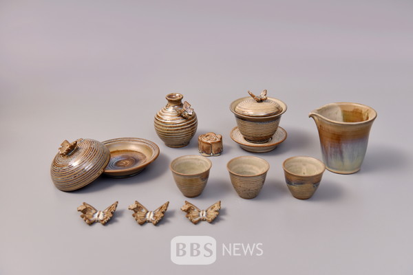 2021문경찻사발축제 특별기획안으로 문경지역 작가 35명의 작품 300여 점을 하이브리드형 라이브커머스로 만나는 랜선번개마켓이 올해 처음 실시된다. 문경시 제공
