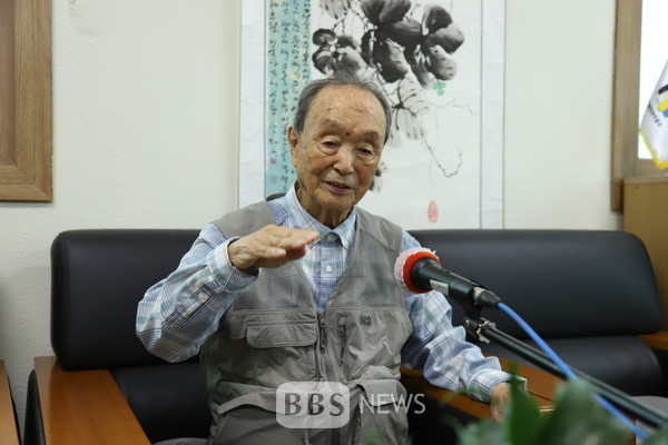 서예가 청남 권영한 선생, 망백(望百)의 나이 ‘노익장’...“현재가 제일 중요하다”
