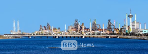 포스코 포항제철소 사고 현장, 경찰 등 합동감식 실시