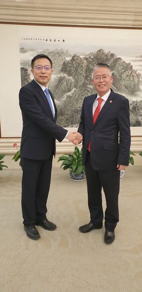권기식 회장과 자오리젠 중국 외교부 대변인