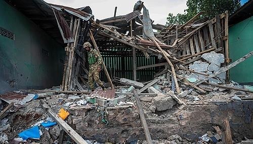 ​미얀마군 공습으로 파괴된 건물​