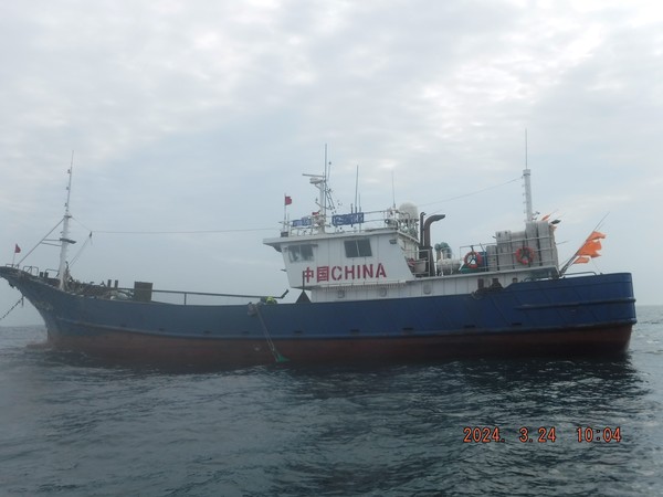 서해어업관리단에 나포된 중국 어선.(사진=해수부 제공)