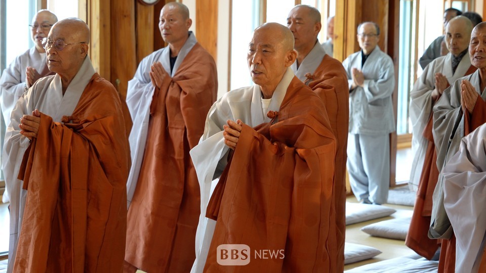 “공부하다 죽어라” 혜암당 성관대종사 탄신 104주년 기념 다례 봉행