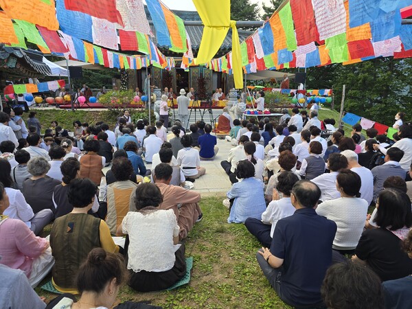 오대산 적멸보궁서 열린 ‘70년 만의 보살계 수계산림법회’ / 사진=BBS 최승한기자