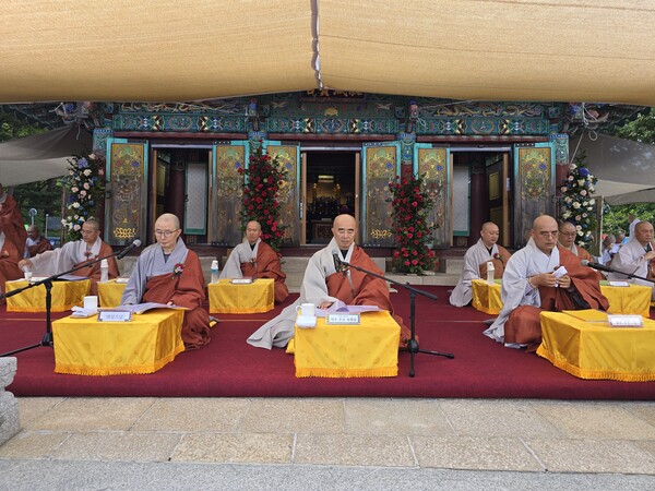 오대산 적멸보궁서 열린 ‘70년 만의 보살계 수계산림법회’ / 사진=BBS 최승한기자