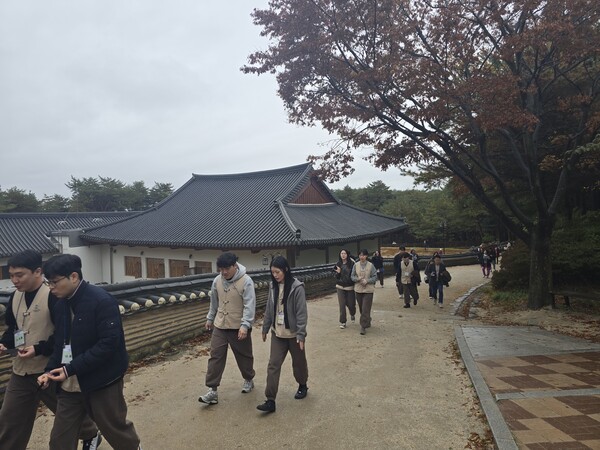 ���Ӽ� �ʿ� �ο������, ����翡�� �� û���� ������ / ����=BBS �ֽ��� ����