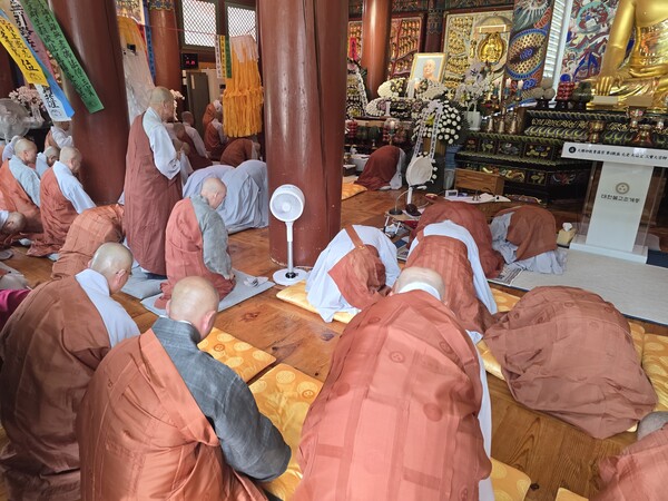 대웅당 삼보대종사 49재 회향…월정사서 마지막 길
