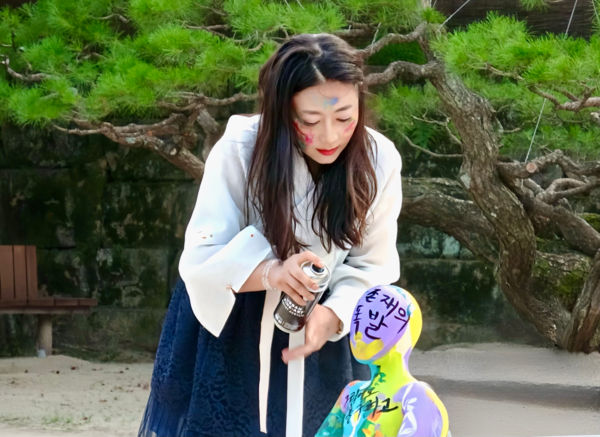 ���밡 �����־� �����ս��� �ϰ� �ִ� ���. ����=��ȭ���� ����