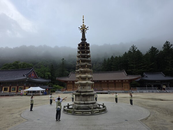 오대산 월정사 ‘명상요가학교’ 단기집중과정 성료 / 사진=월정사